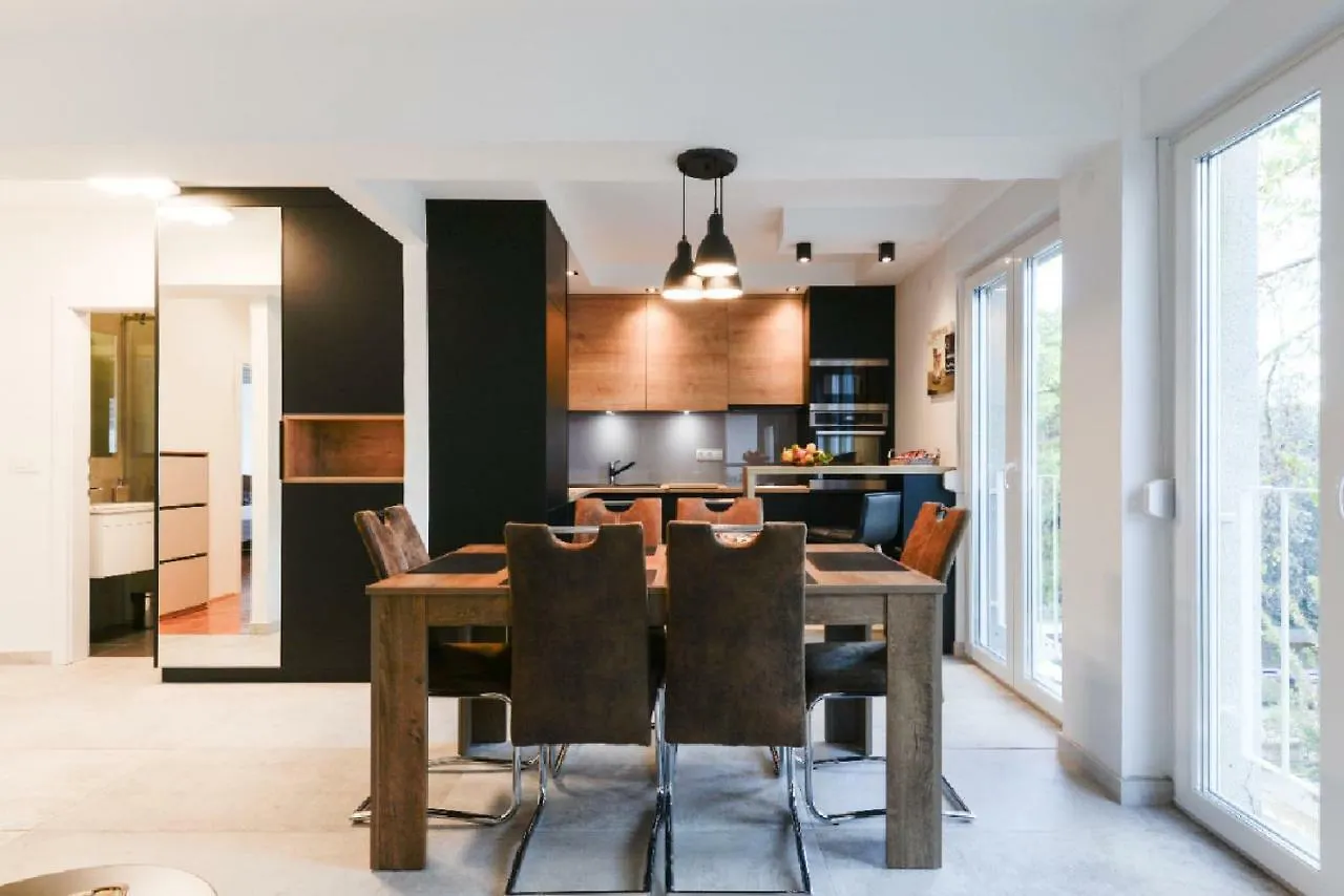 Donatus - Modern Apartment Near The Bridge/Centre Zadar